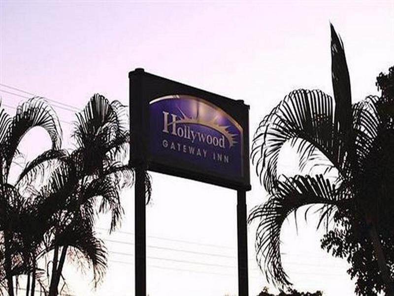 The Hollywood Gateway Inn Bagian luar foto